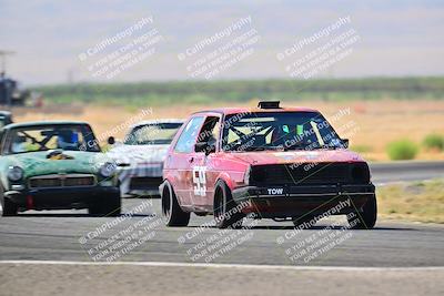 media/Sep-29-2024-24 Hours of Lemons (Sun) [[6a7c256ce3]]/Sunrise (1115a-1130a)/